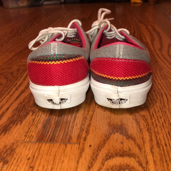 Vans sneakers- women’s - Picture 4 of 5